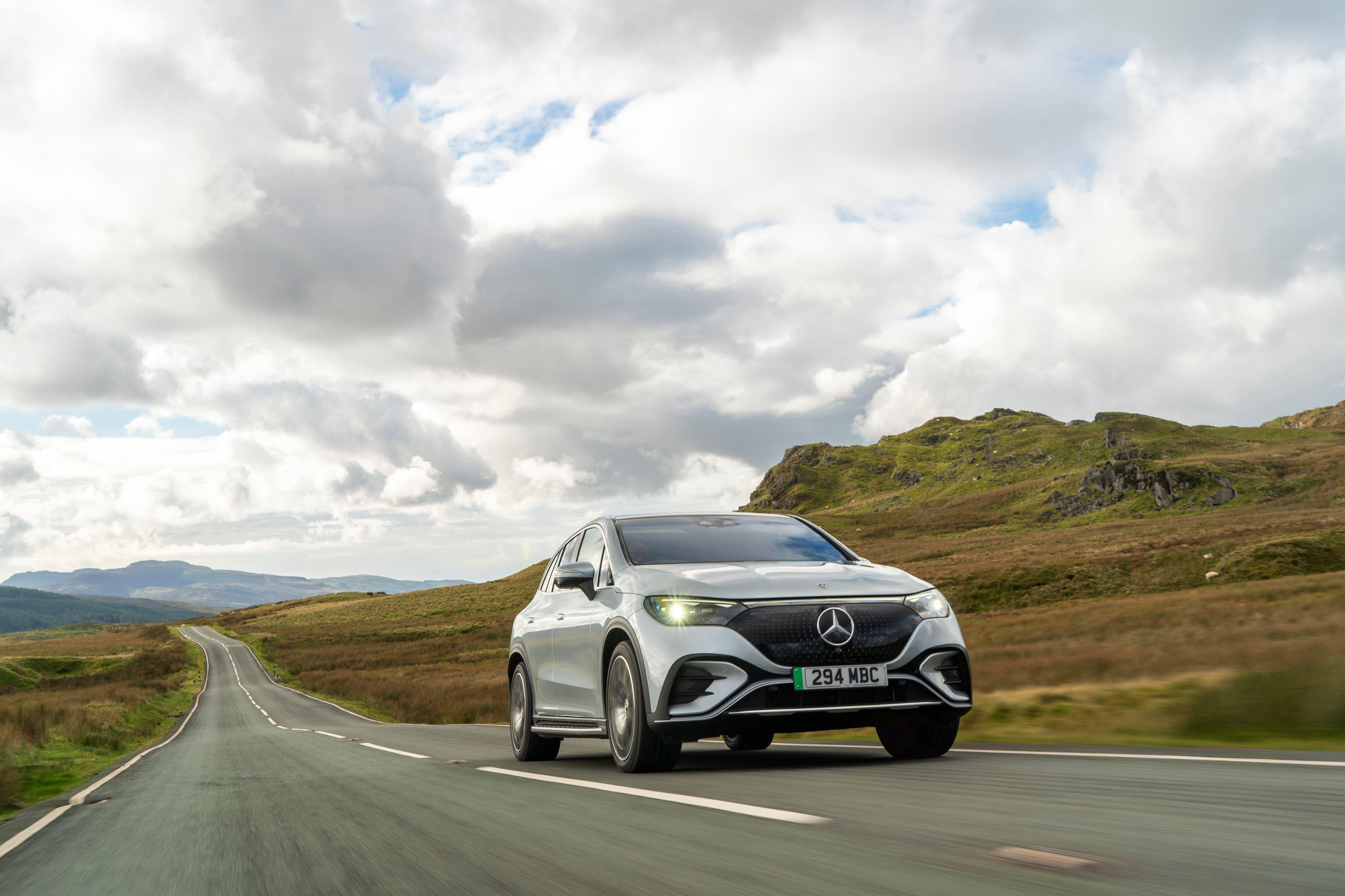Review: Mercedes EQE SUV